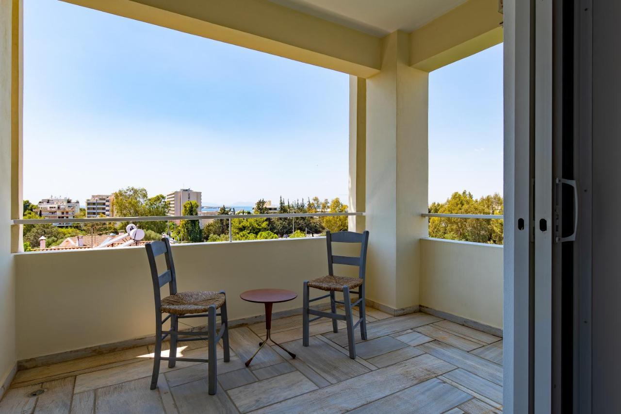 Spacious Apartment In Kavouri Athens Exterior photo